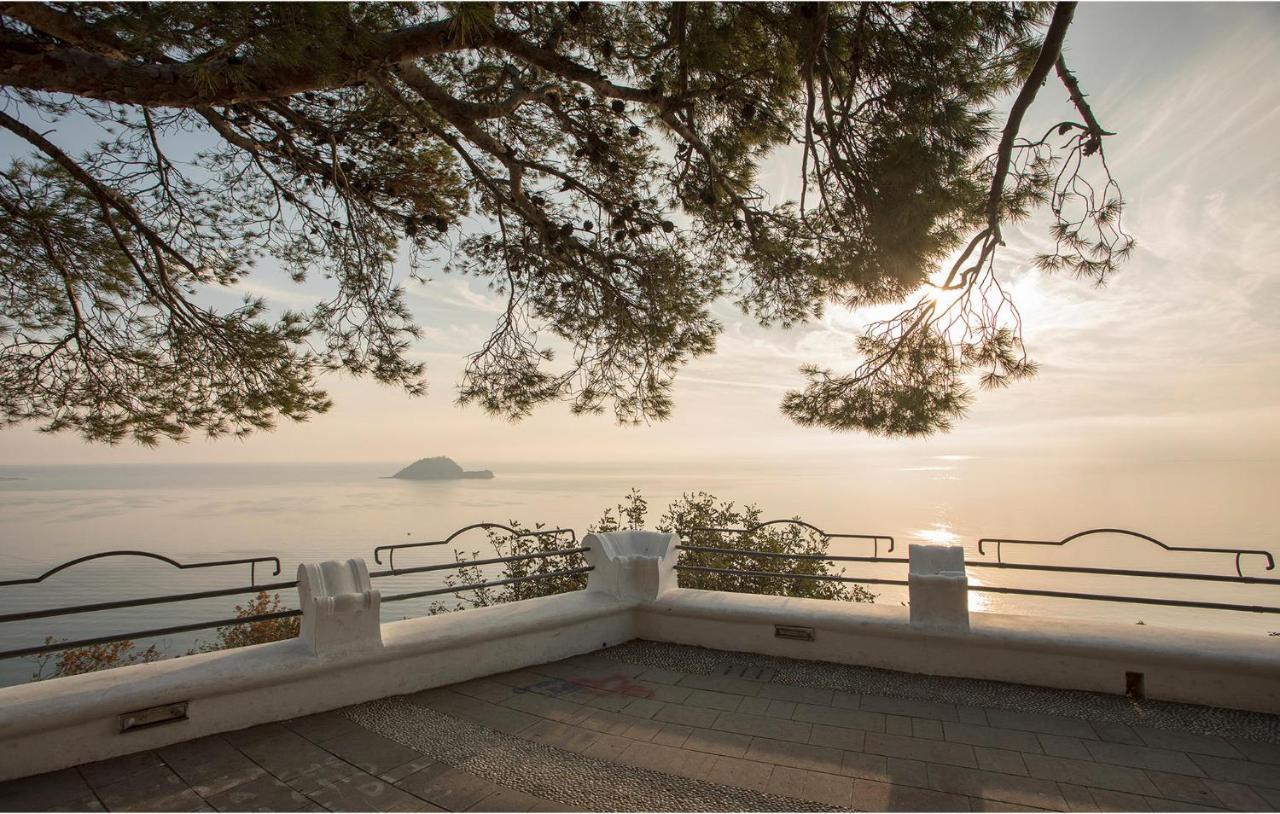 Gorgeous Apartment In Andora With House Sea View Exterior photo